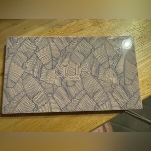 Ciate London The Editor Palette *comes with free gift*